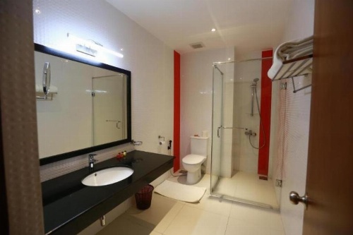 The Royal Kandyan image 2