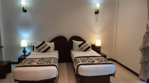 The Royal Kandyan image 3