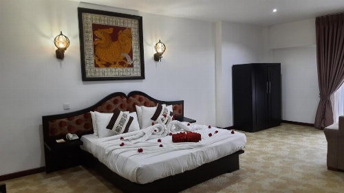 The Royal Kandyan image 7